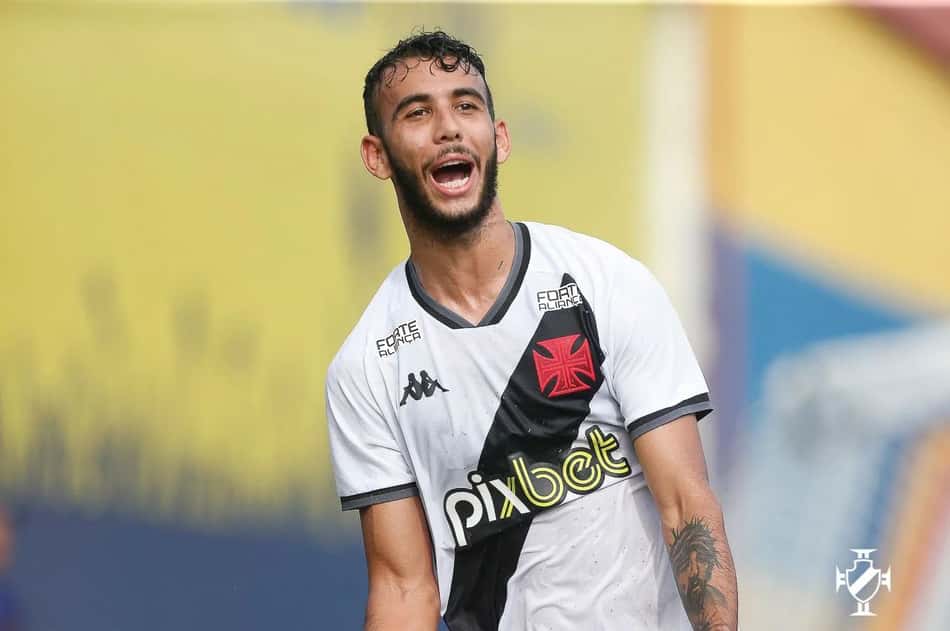 Getúlio e Raniel iniciam trajetória no Vasco batendo marcas pessoais