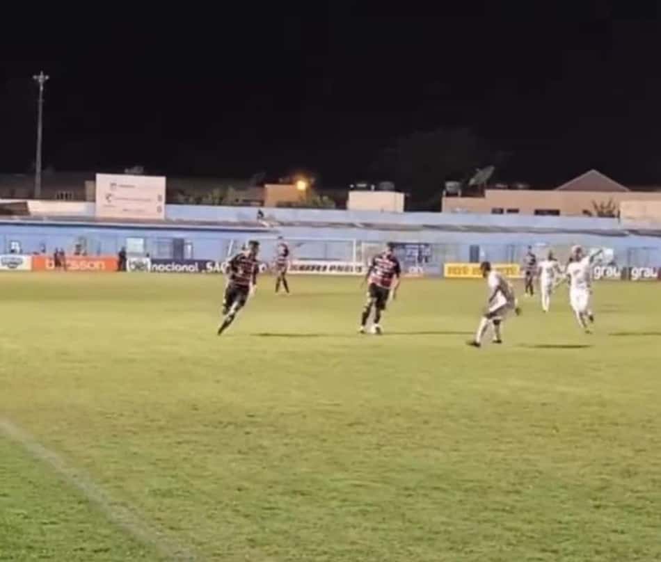 De virada, Salgueiro vence o Santa Cruz pelo Campeonato Pernambucano