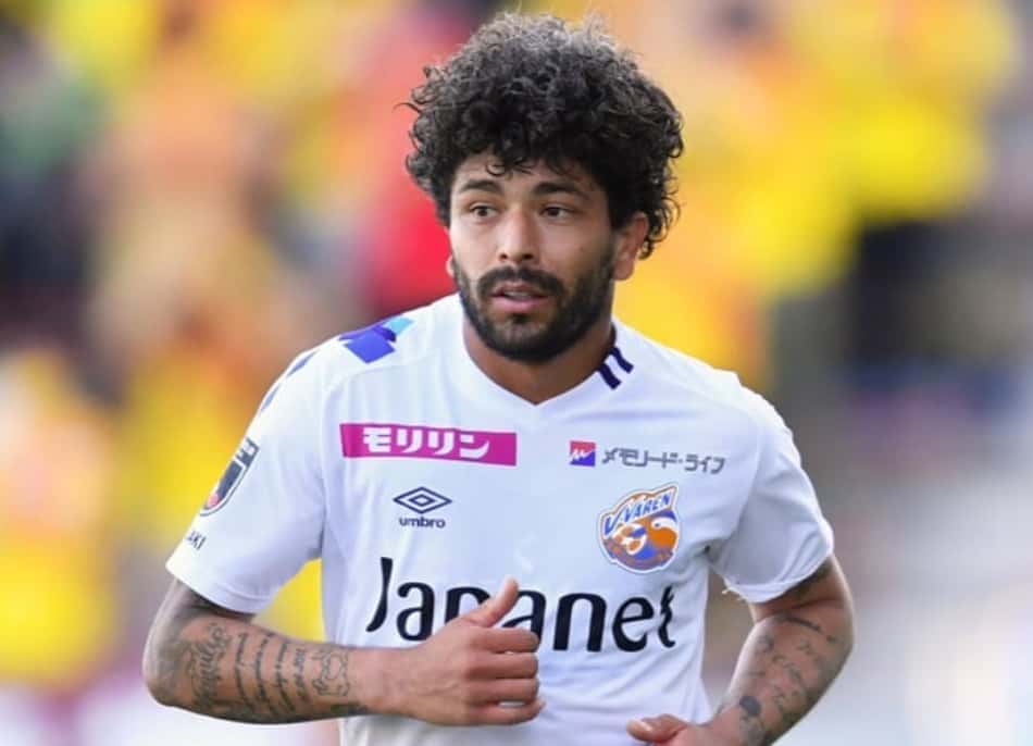 Após negociação frustrada com o Santos, Luan tem acerto com o Goiás