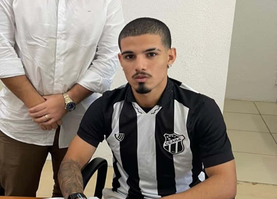 Volante Rubens renova com o Ceará até 2023