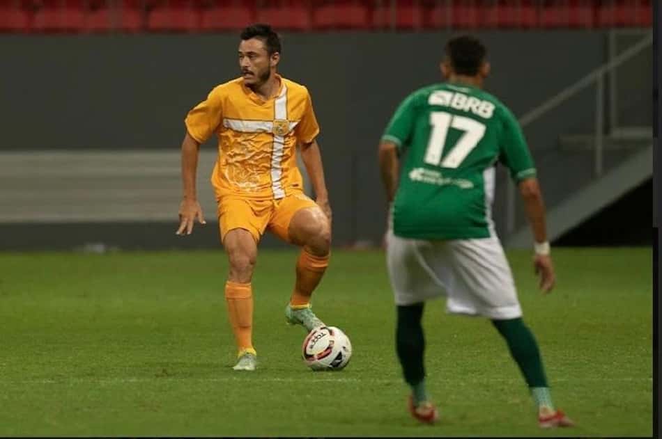 Aloisio marca de novo pelo Brasiliense e fala em 'focar nos objetivos do clube'