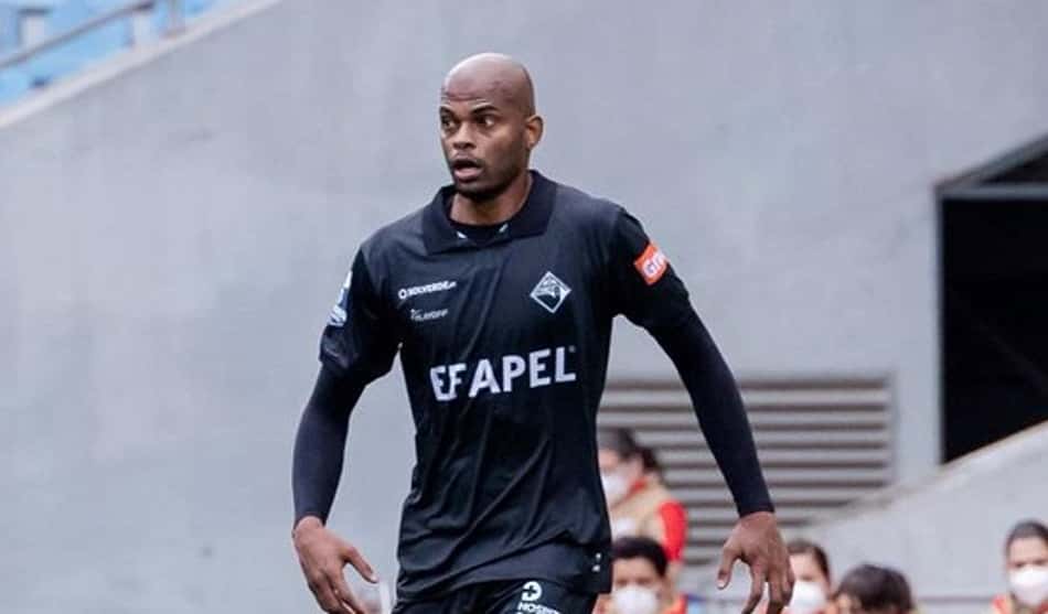 Jorge Fellipe deseja ajudar o Académica e voltar à elite do futebol português