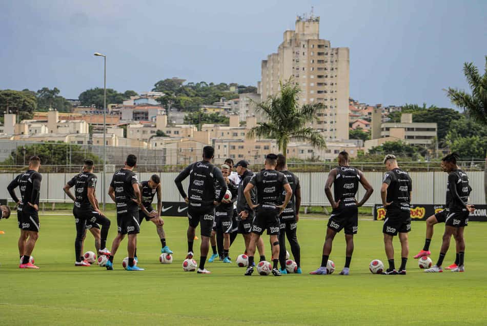 Na reapresentação após vitória contra o São Bernardo, Corinthians faz trabalho de posse de bola