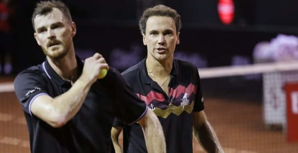 Soares e Murray vão à semi nas duplas em Eastbourne