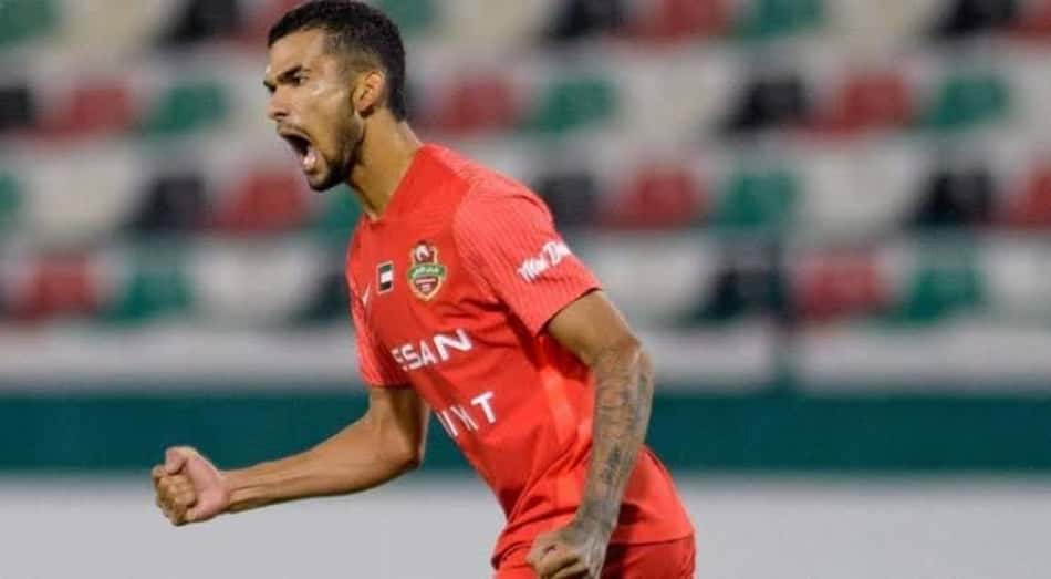 Gustavo comemora gols na estreia pelo Al-Ahli: 'Esse início me motiva para a sequência da temporada'