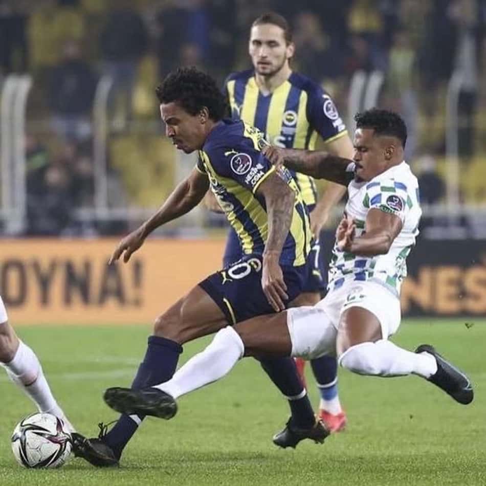 Em grande momento no Rizespor, Fabrício Baiano quer vitórias no fim da temporada na Turquia