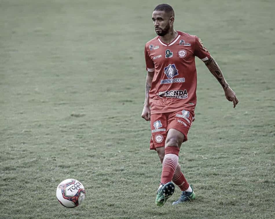 Eduardo Neto quer grande ano no Oita Trinita em sua volta ao Japão