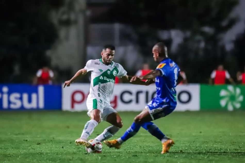 Eduardo Barros lamenta desempenho do Juventude