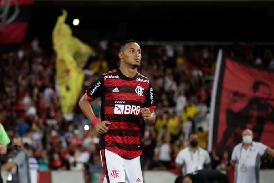 Flamengo está escalado para enfrentar o Vasco; veja o time titular e onde assistir