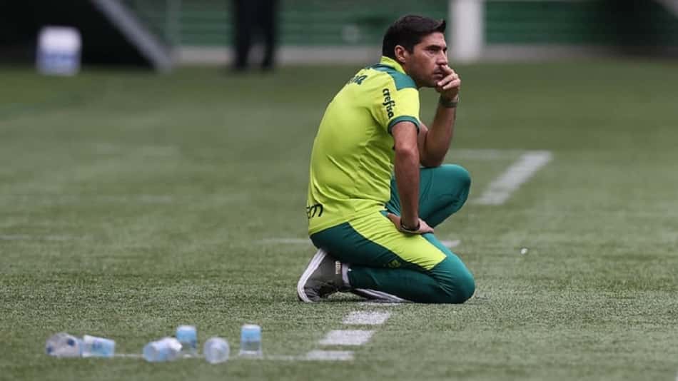 OPINIÃO: Críticas ao trabalho de Abel Ferreira no Palmeiras passaram dos limites das quatro linhas