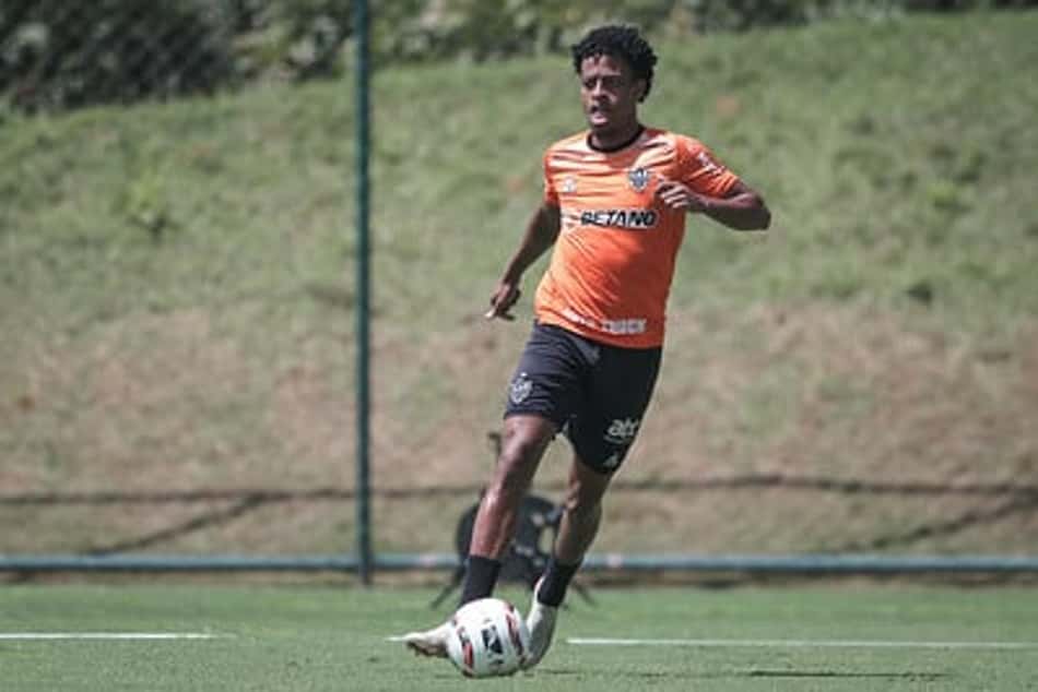 Keno deve ser opção do Galo contra o Palmeiras; Vargas e Zaracho continuam na fisioterapia