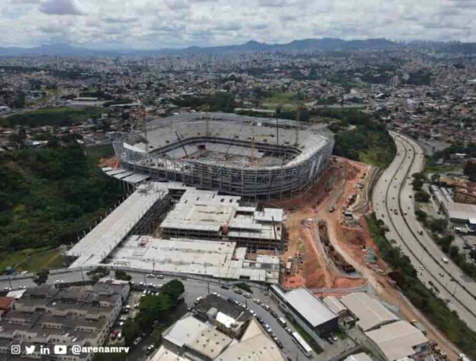 Custos das obras de novo estádio do Atlético-MG chegam a quase R$ 900 milhões após dois anos de trabalho