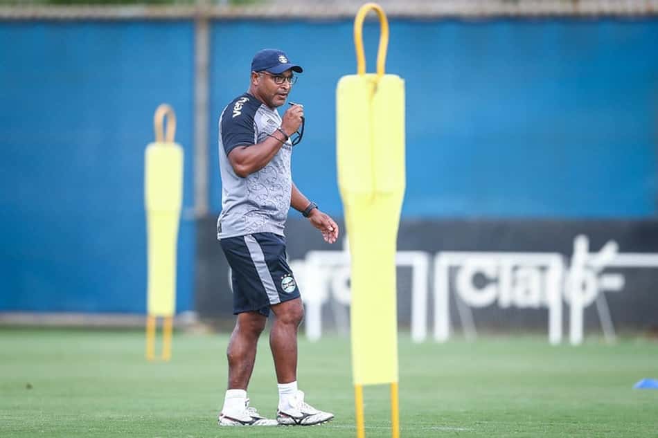 Grêmio mostra consistência defensiva em recuperação na tabela da Série B do Brasileiro