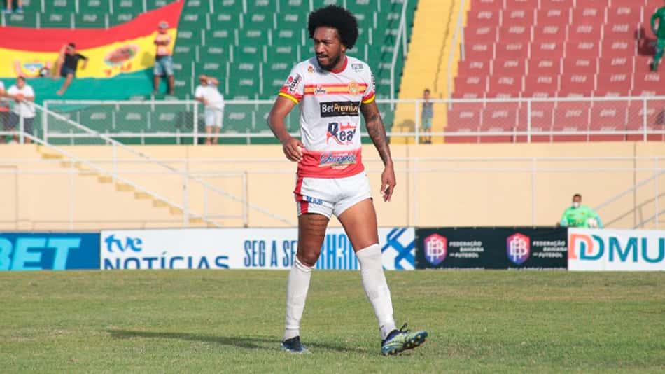 Juazeirense encara Vasco pela Copa do Brasil e zagueiro Emílio projeta vitória