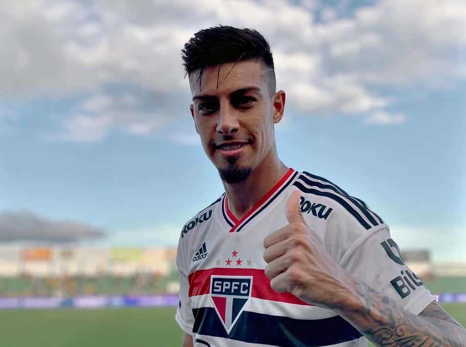Com amigdalite, Rigoni é dúvida para clássico do São Paulo contra o Corinthians