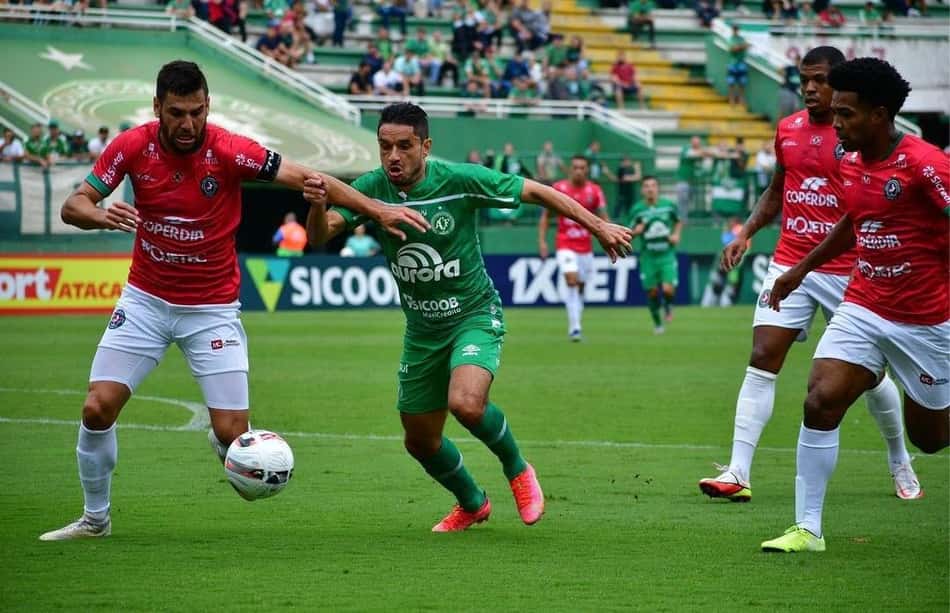 Bolívar confia em classificação da Chapecoense no Catarinense