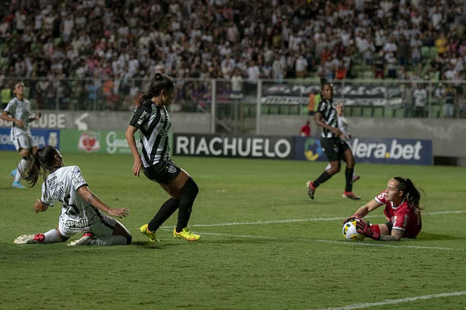 Corinthians marca nos acréscimos e busca o empate contra o Atlético-MG pelo Brasileirão feminino