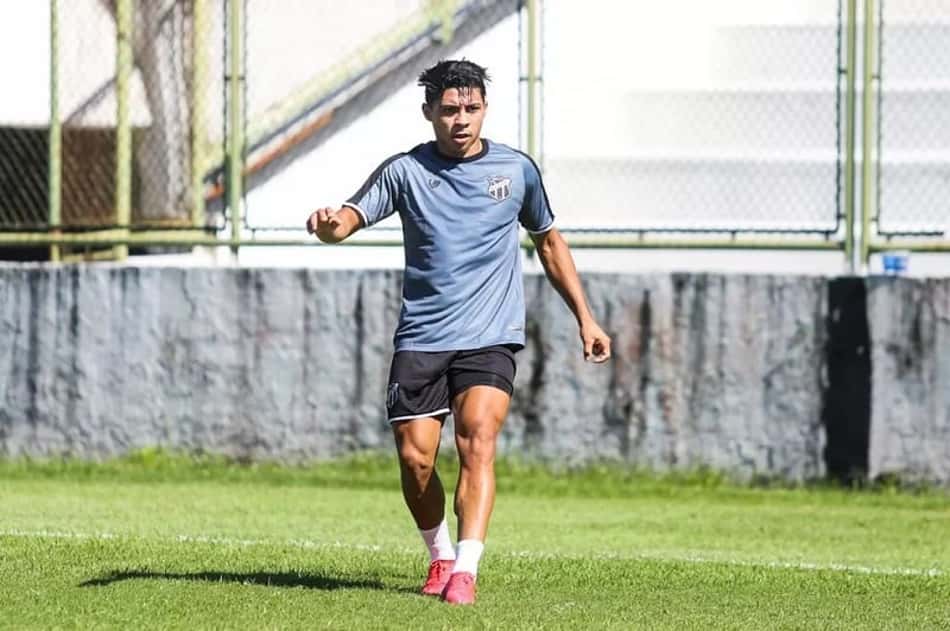 Bahia estaria próximo de anunciar a chegada de Vitor Jacaré