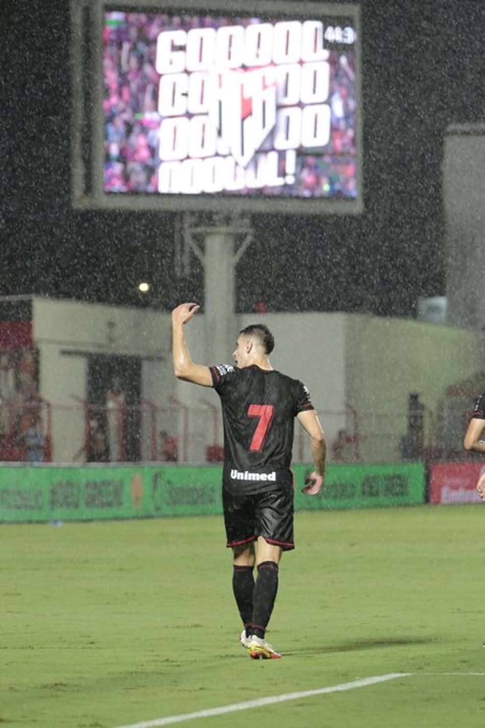 Shaylon brilha contra Nova Venécia-ES e garante Atlético-GO na próxima fase da Copa do Brasil