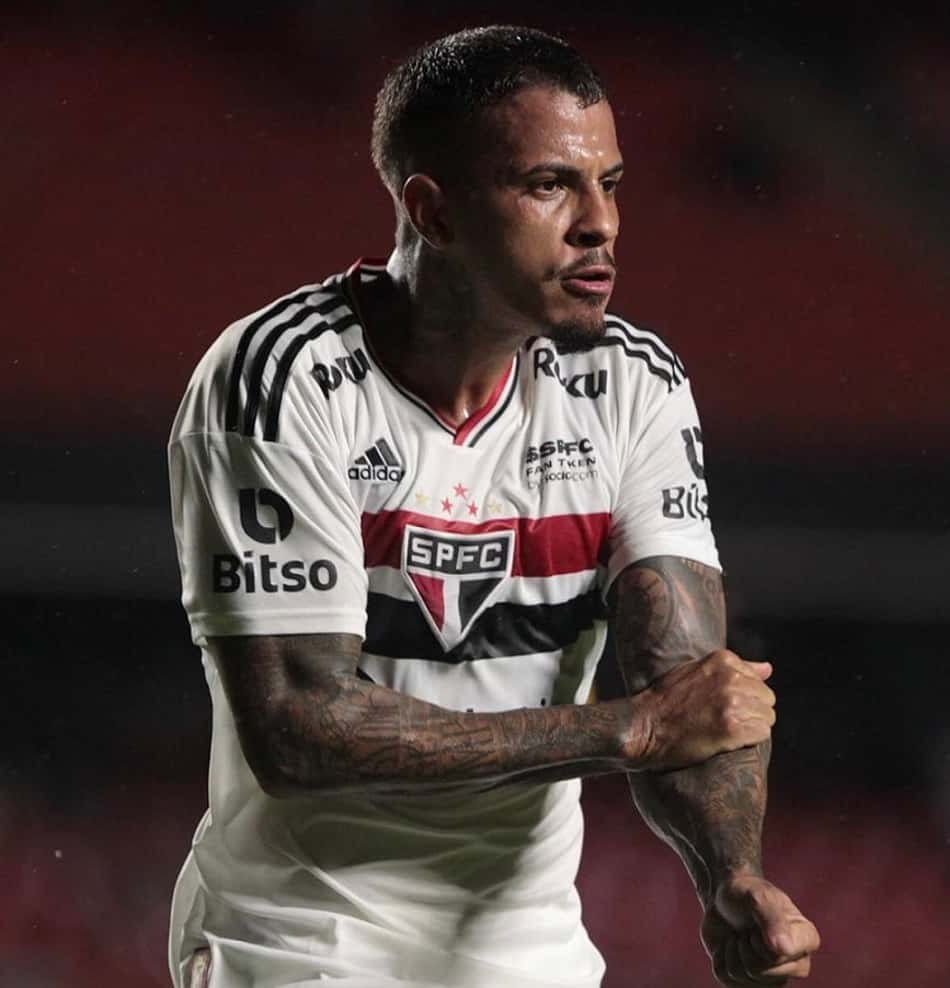 Diego Costa demonstra insatisfação após empate do São Paulo: 'Não podemos nos conformar'