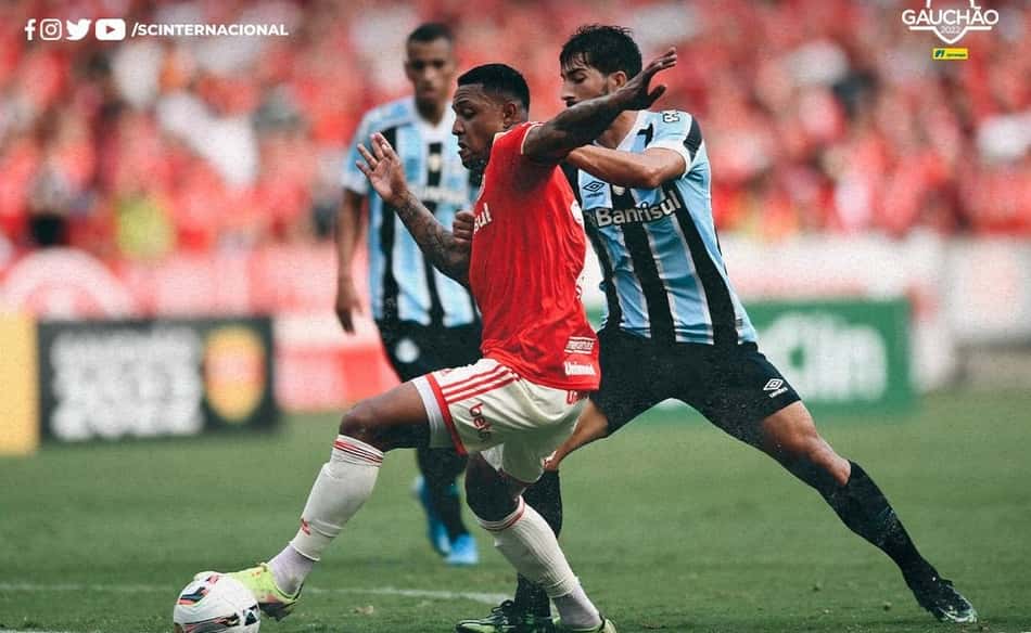 LANCE! Rápido: Palmeiras pega o Ituano no Paulistão, GreNal decide finalista e Santos atrás de Leonai!