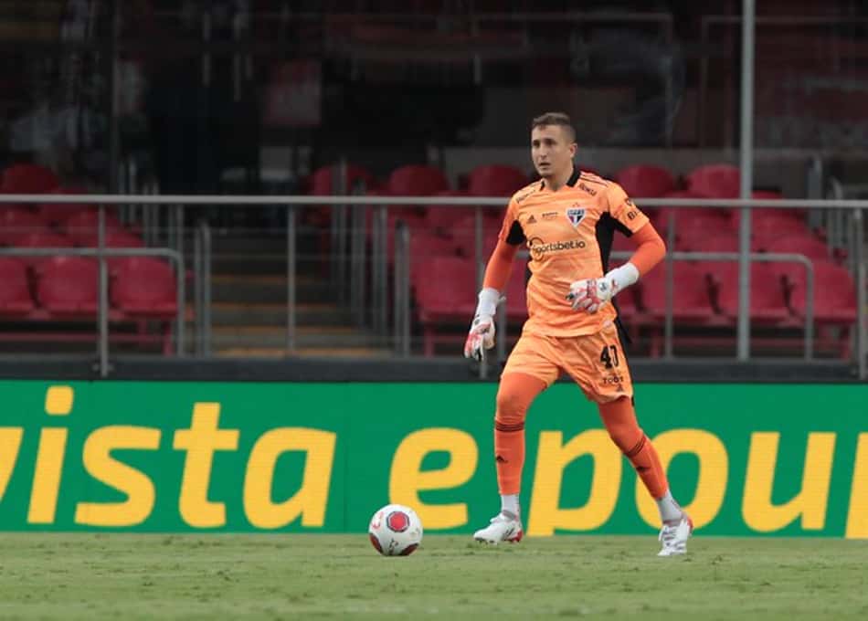 Sem pressa no mercado, São Paulo deve dar chances a Thiago Couto na Sul-Americana