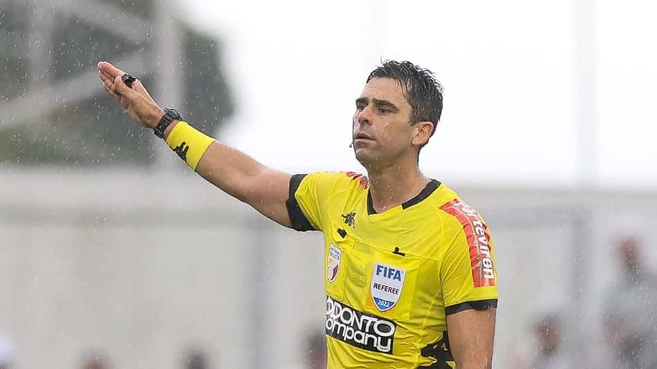 Árbitro Flávio Rodrigues de Souza vai apitar a final do Mineiro entre Atlético-MG e América-MG