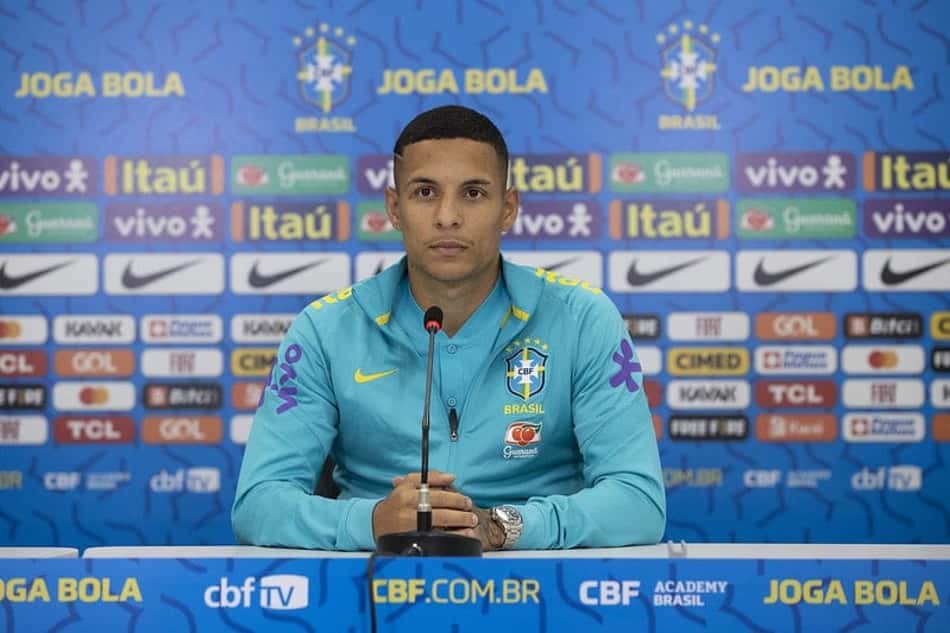 Atlético-MG terá desfalques de Arana, Alonso e Godín na Data Fifa