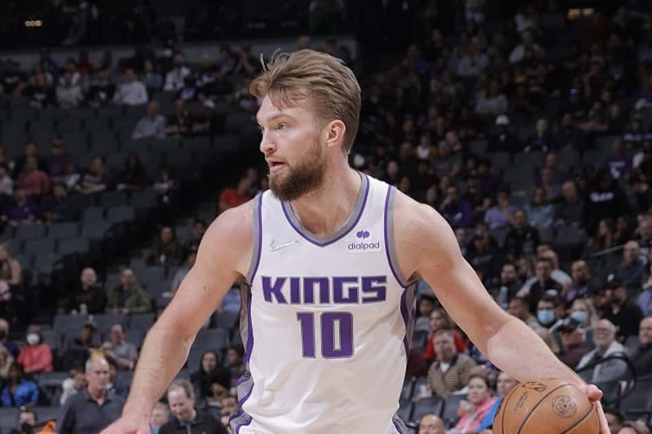 Domantas Sabonis sofre lesão no joelho e desfalca Kings