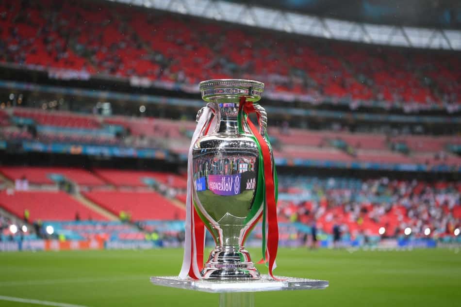 Troféu da Eurocopa em Wembley