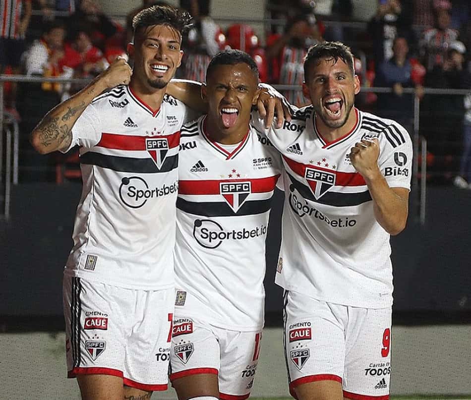 LANCE! Rápido: São Paulo nas semifinais do Paulistão, número 1 do mundo se aposenta do tênis e mais!