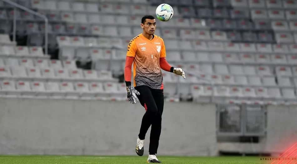 LANCE! Rápido: Flamengo fecha com goleiro, Coutinho pode ir para o Newcastle e mais!