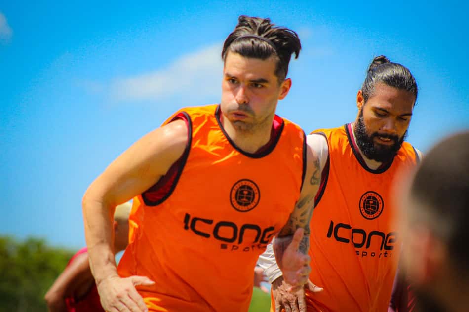 Ex-Cruzeiro, com passagem pela seleção uruguaia, visa retomada em clube capixaba