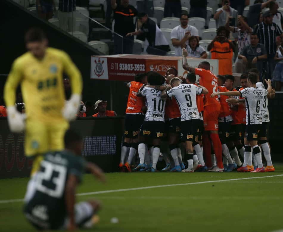 Com Maycon e diversos garotos da base, Corinthians divulga lista de inscritos para a Libertadores