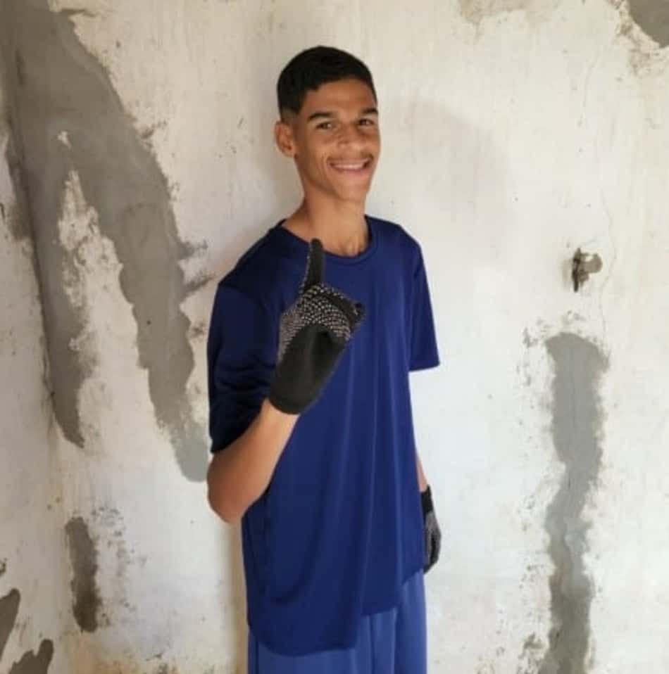 Nike tentou contratar Luva de Pedreiro, mas empresário teria negado contato, diz site