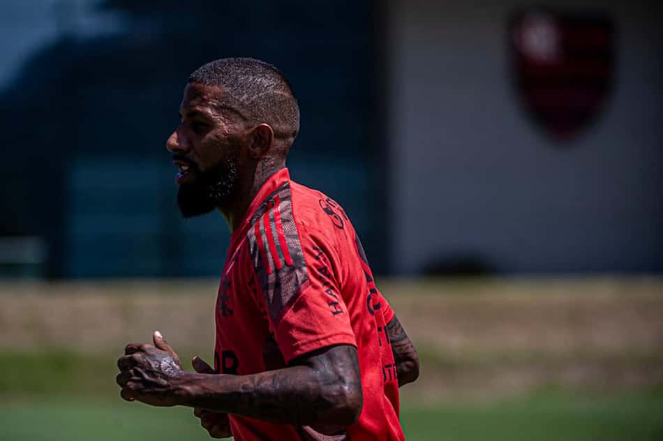 Não agradou: atuação de Rodinei é assunto na web após vitória do Flamengo na Libertadores