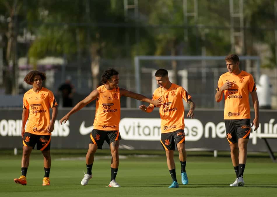 Sem Mantuan, Corinthians encerra preparação para o Majestoso; veja escalação