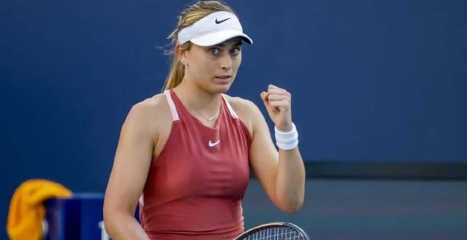Badosa vai às oitavas em Miami