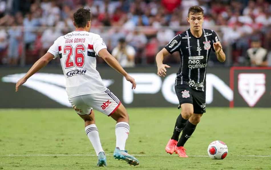 Contra o São Paulo, Corinthians joga por objetivo próprio e para complicar rival na classificação do Brasileirão