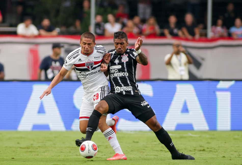 São Paulo x Corinthians - Paulinho