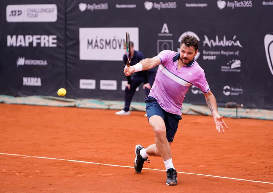 Após um ano parado, Wawrinka volta com derrota em Challenger espanhol
