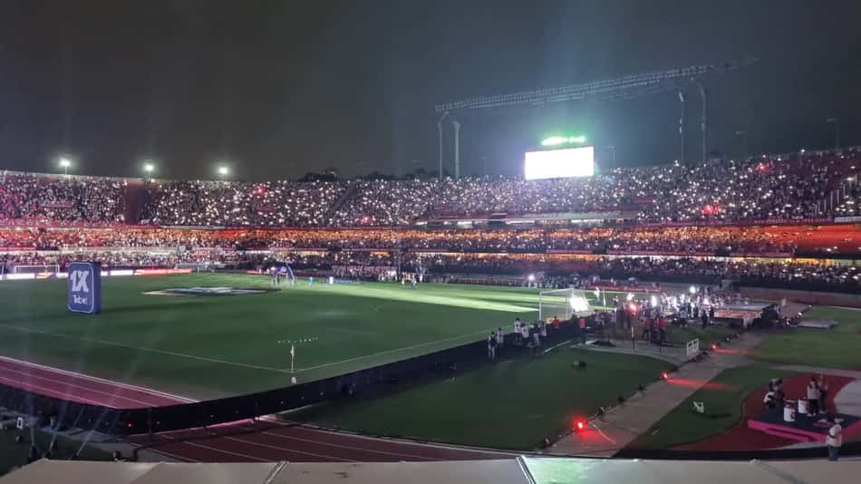 Perto de decisão, São Paulo vê torcida como alicerce e mira recorde no Morumbi