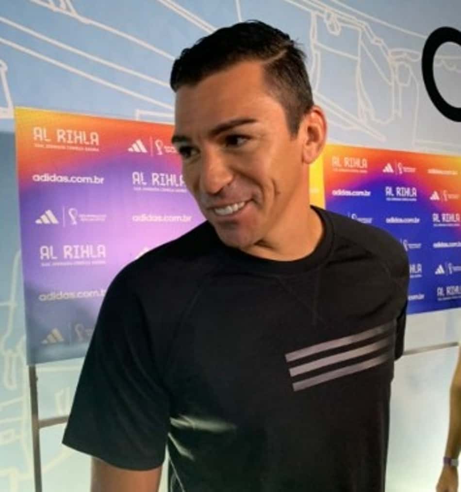Capitão na Copa de 2010, Lúcio diz que faixa da Seleção deve ficar com os jogadores mais experientes