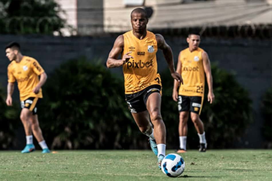 Carlos Sánchez completa dois meses sem entrar em campo pelo Santos