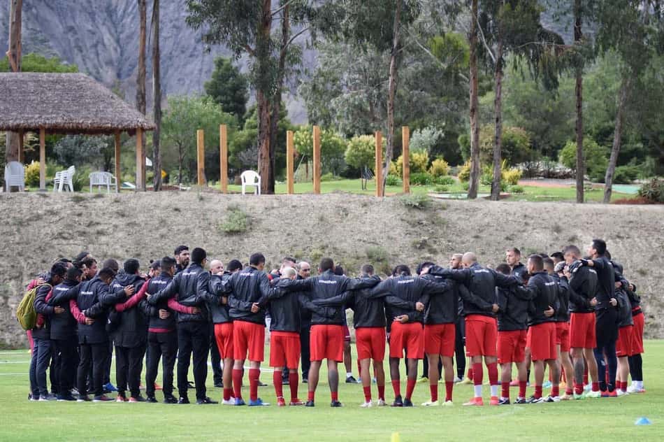 Apostando na altitude, Always Ready chega em má fase para enfrentar o Corinthians