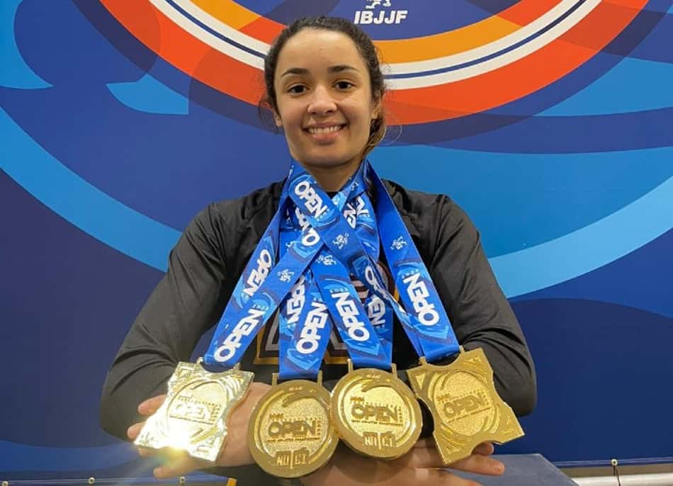 Faixa-preta de André Galvão, Jhenifer Aquino fatura cinco medalhas de ouro e desponta como promessa do Jiu-Jitsu
