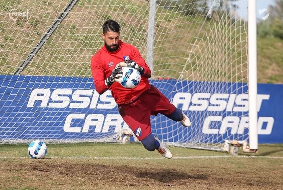 Goleiro volta ao Brasil com o Nacional para duelo da Libertadores