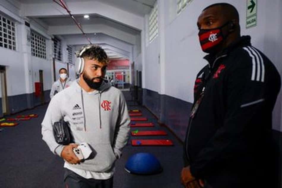 Duelo do Flamengo muda de horário e SBT cria esquema especial para ter futebol por duas horas e meia; entenda