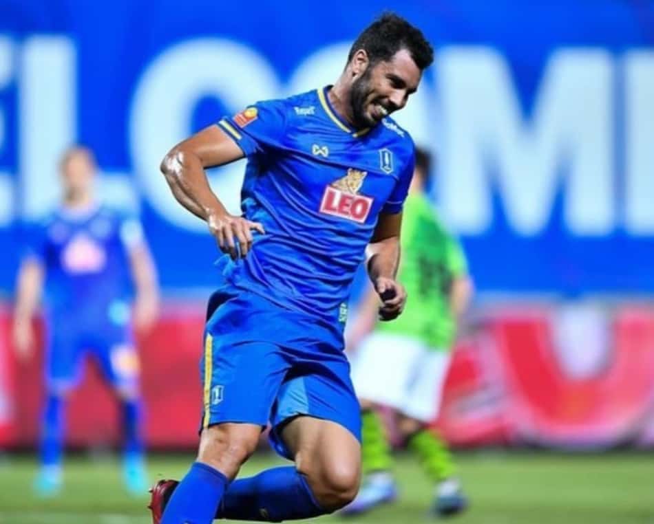 Victor Cardozo quer voltar a ser campeão no futebol tailandês