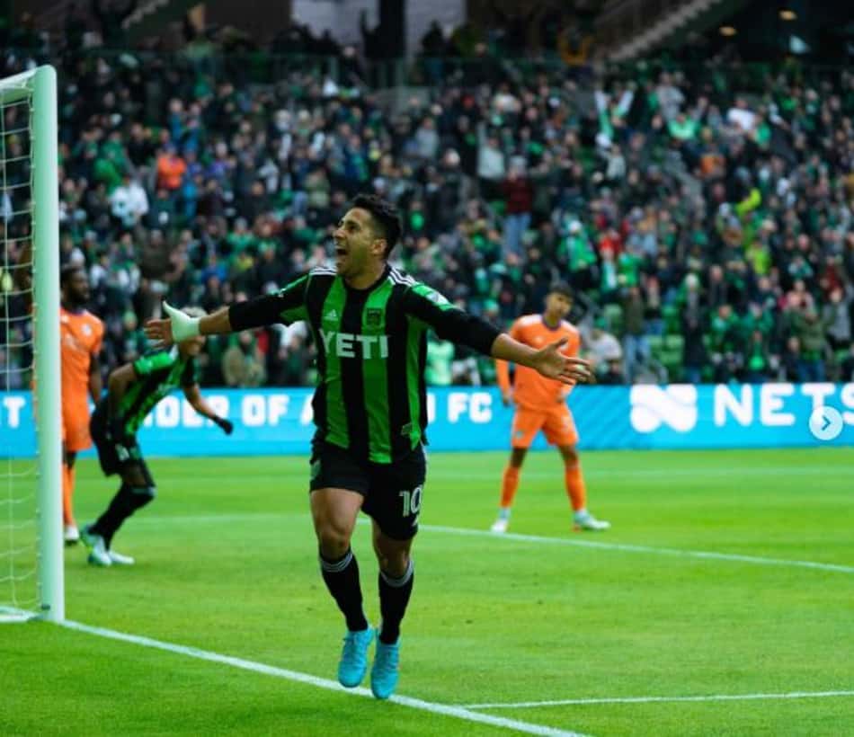 MLS toma medida drástica e suspende jogador até de treinamentos; confira